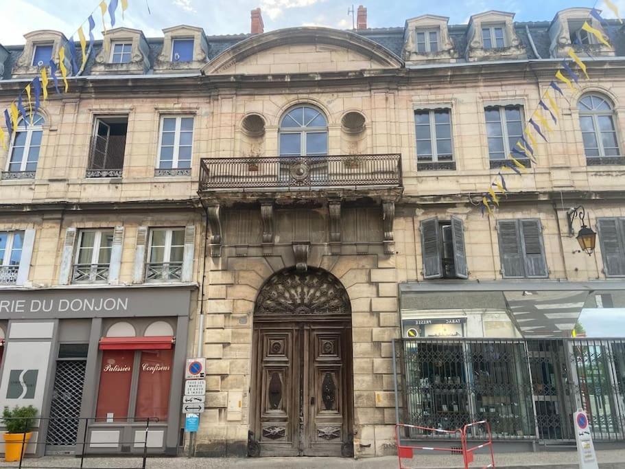 Studio Centre Ville De Crest Exterior photo